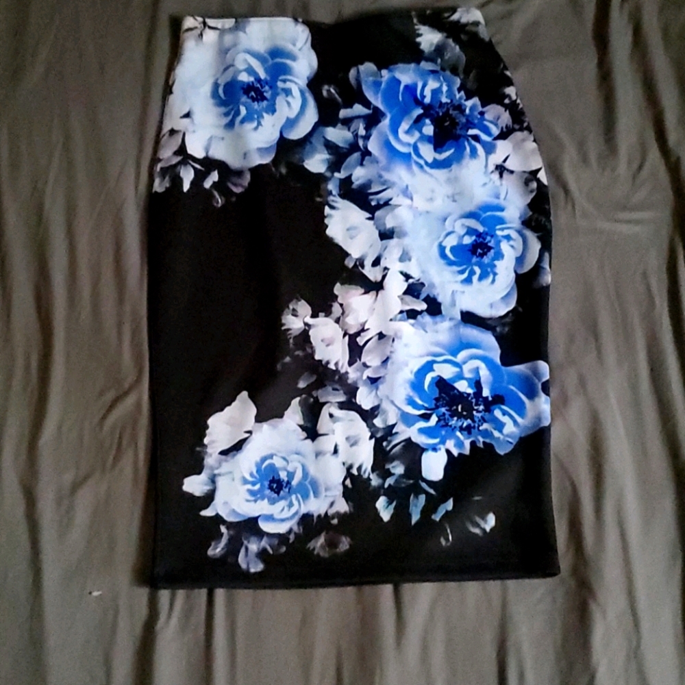 Floral pencil skirt